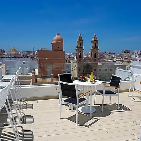 Hotel Plaza Mina Cadiz